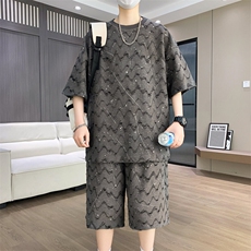 深灰色