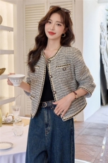 小香风粗花呢羊毛外套女2025秋季短款气质名媛显瘦百搭超好看上衣，女装短外套，雅静靓衣