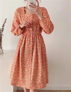 【现货】2022早春新款 文襟碎花连衣裙,女装连衣裙,FMV(1F)