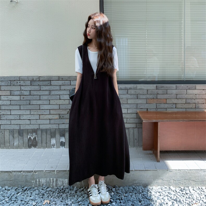 法式高级感黑色v领无袖背心连衣裙女2025新款夏季宽松设计感长裙,女装连衣裙,2C016