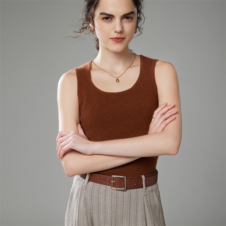 2024年秋季时尚U领纯色无袖修身显瘦吊带背心，女装背心吊带，萨奥羊绒