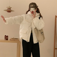 米白色