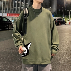 墨绿色