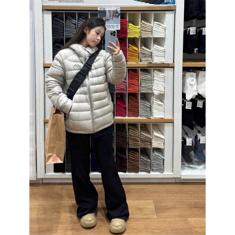 羽绒棉服女2025年新款冬季轻薄小棉袄高级感连帽复古美式加厚外套图片