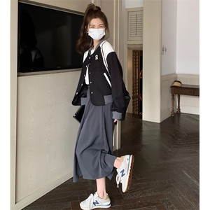 23年秋季新款小众撞色拼接黑色棒球服82378-P140-K188图片