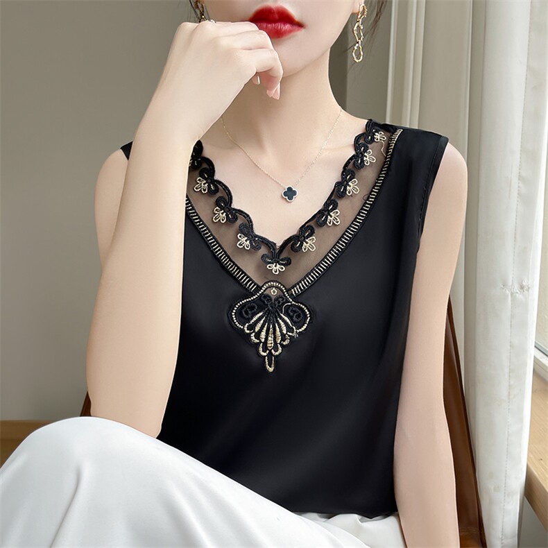 2024年秋季时尚气质纯色蕾丝花边V领拼接背心，女装背心吊带，尚雪电商供货