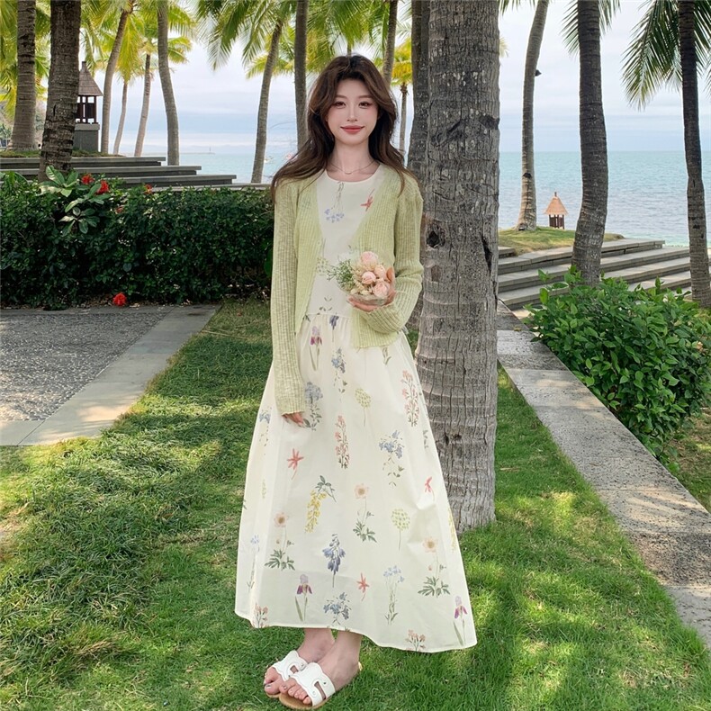 针织开衫碎花无袖背心连衣裙女夏2025新款甜美风海边度假长裙,女装连衣裙,2C093