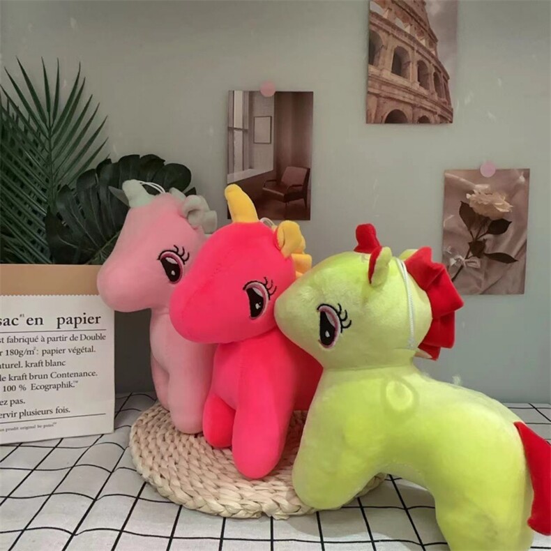 独角兽，威威毛绒玩具