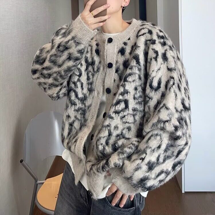 YI0919-P55豹纹开衫圆领毛衣男女冬宽松ing潮无领针织衫纽扣外套，男装针织衫/毛衣，电商C233