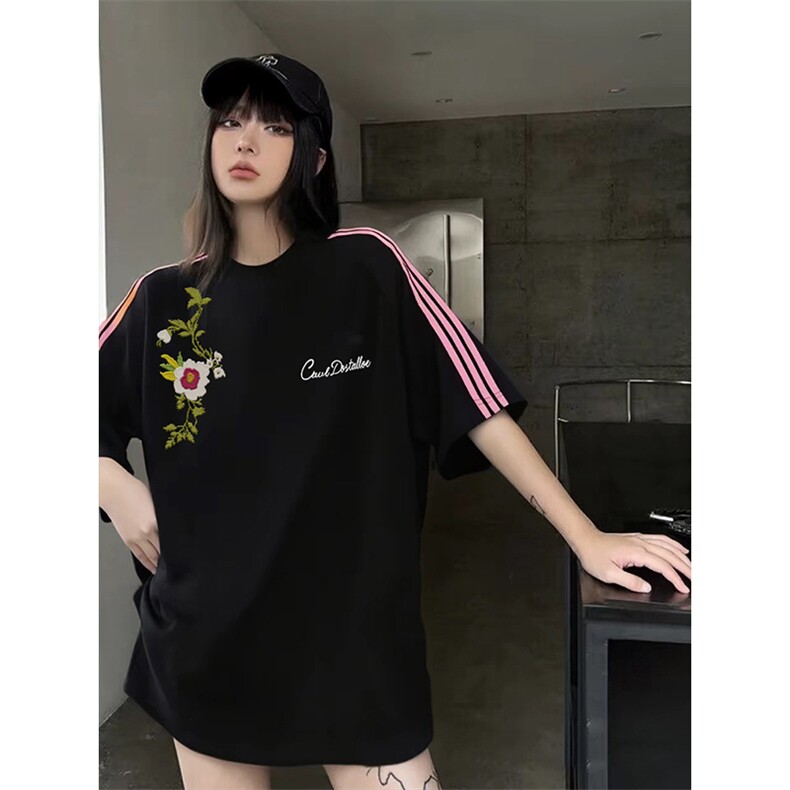 抖音得物品质二开240克宽松纯棉美式潮牌印花三条杠中性风短袖T恤图片
