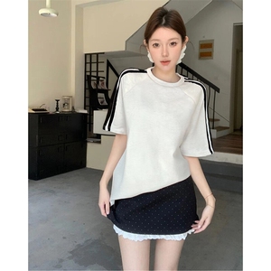 抖音得物品质二开240克宽松纯棉美式潮牌印花三条杠中性风短袖T恤图片