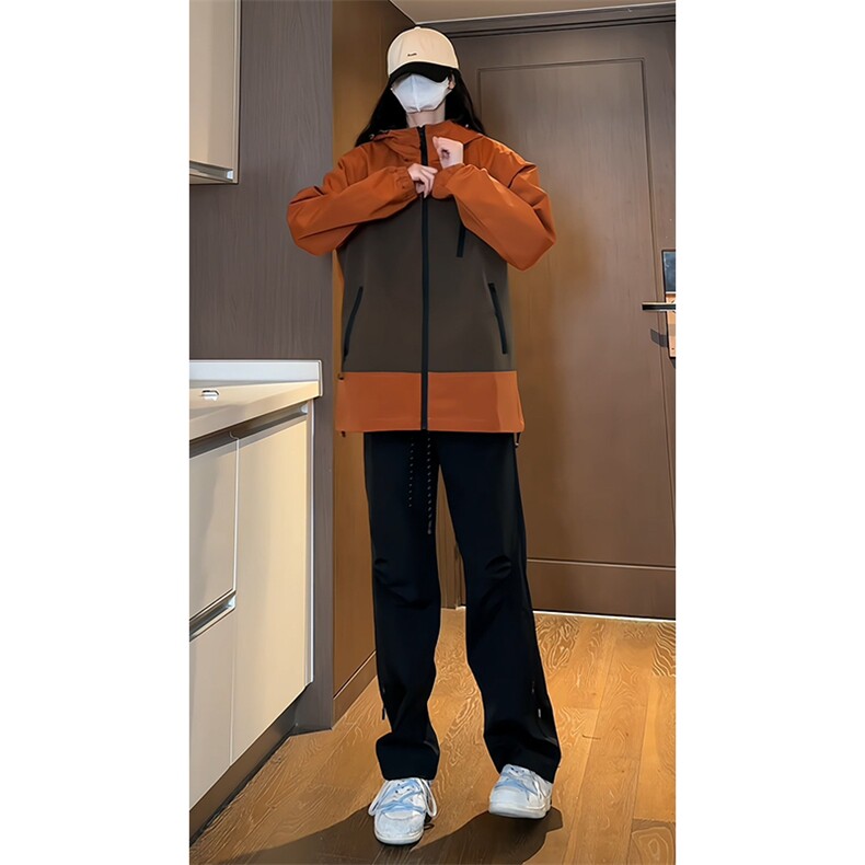 2024春季新款女模内景大码防水拼色冲锋衣M-5XHJ24083-P85,男装夹克,电商A022