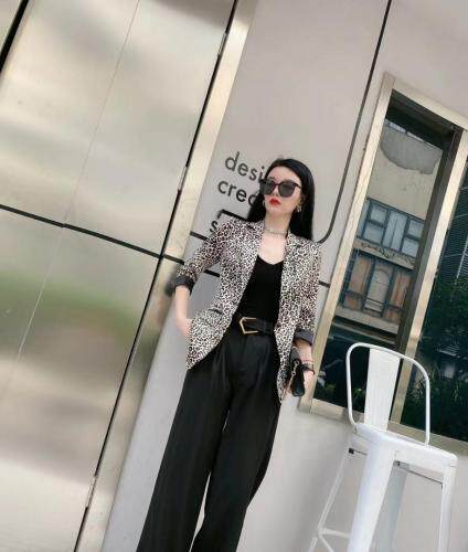 轻奢女装，女装，尼奥魅力