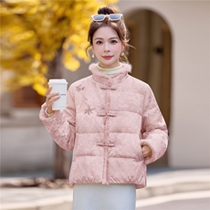 现货2026新中式水貂毛拼接手工刺绣提花气质优雅白鹅绒羽绒服，女装羽绒服，卡杰菲