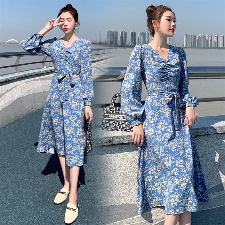 新款碎花连衣裙设计感气质收腰显瘦法式系带长裙子中国2025,女装连衣裙,依多米
