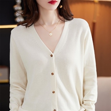 2025新款宽松大码V领外搭长袖毛衣针织开衫女春季纯色上衣女薄款，女装针织衫/毛衣，阁惠羊绒