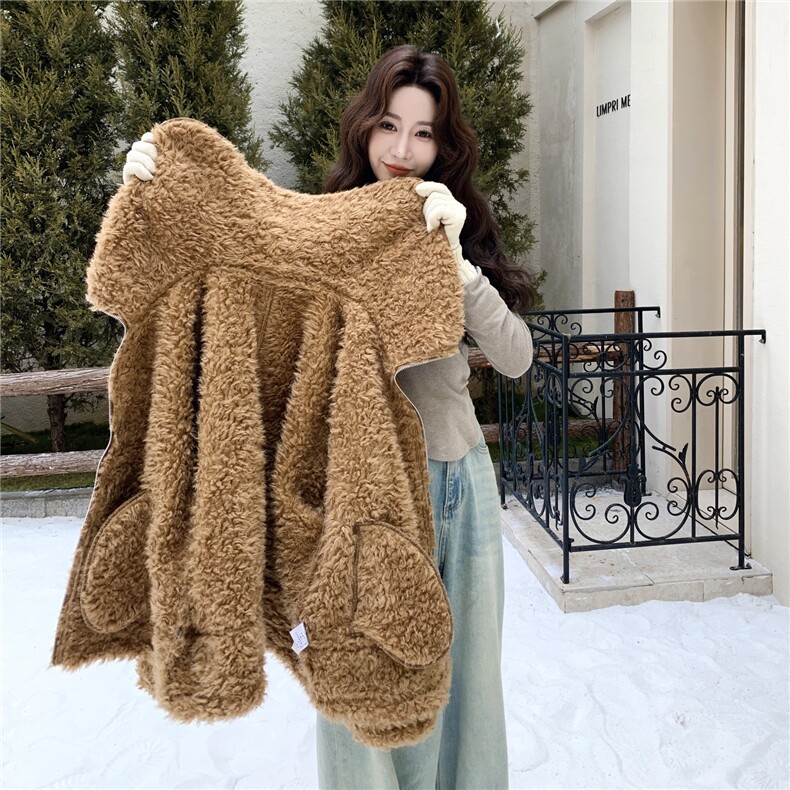 新品大货已出！软糯拼接皮毛一体2C213-919-P210-K318,女装毛呢外套,2C213