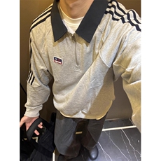 灰色