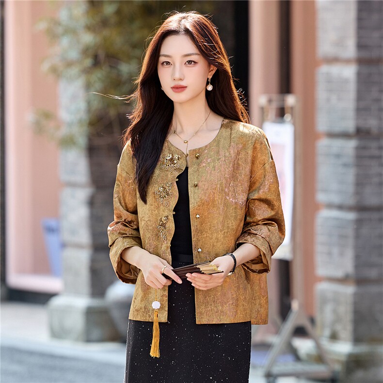 现货新中式外套女2026春款独特超高级感小香风短款唐装夹克,女装短外套,依如秀(原杭风阁)