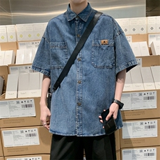 蓝色