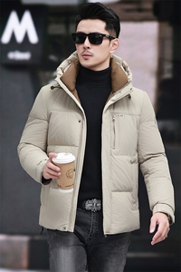 90鸭绒基础男士连帽羽绒服大货主推图片