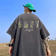 深灰色