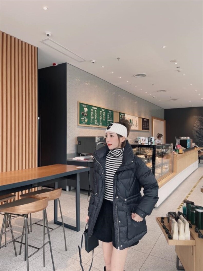 （现货）冬款欧货羽绒服，女装羽绒服，大晶