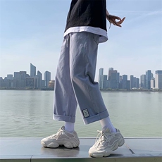 蓝色