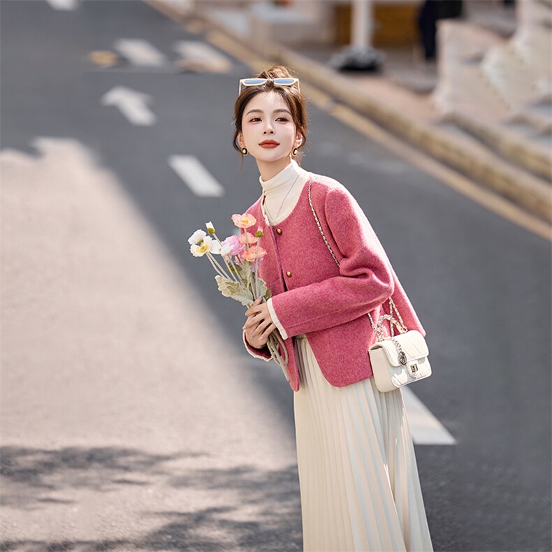 小香风毛呢外套女2025秋冬新款小个子富家千金感短款双面羊毛大衣,女装毛呢外套,奕可儿