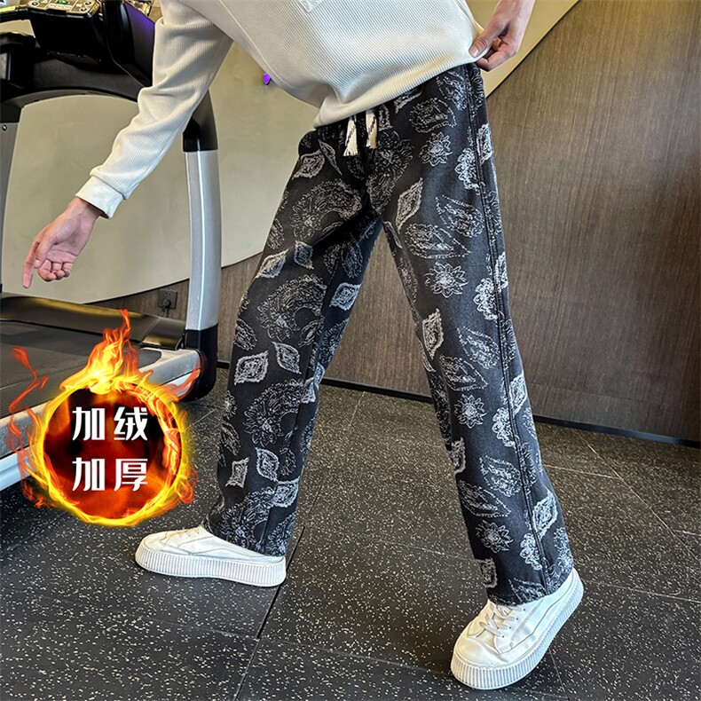 秋冬加绒牛仔裤 男士个性树叶印花直筒牛仔弯刀裤潮901N50加绒P68图片