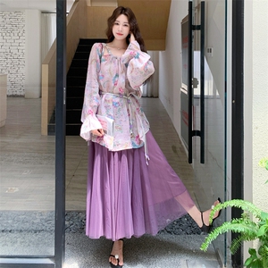 独特漂亮紫色碎花上衣套装裙女2025秋季新款复古网纱半身裙两件套图片