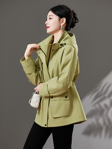 品牌专柜！韩版可拆连帽抽绳收腰冲锋衣外套2025年春季新款风衣女图片