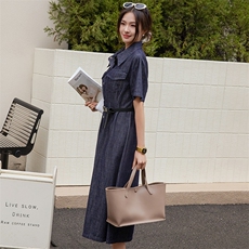 BAO款主推商场同款2025夏季新蓝色宽松显瘦牛仔衬衫显高连衣裙女，女装连衣裙，跑量工厂店