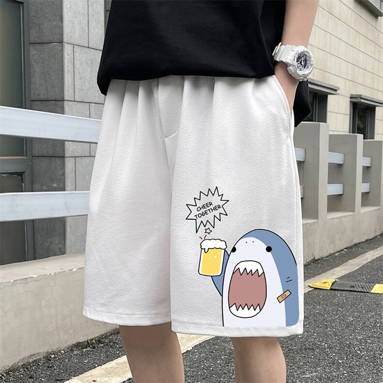 鲨鱼冰丝短裤男夏季薄款潮牌运动休闲宽松设计感大码五分沙滩裤子图片