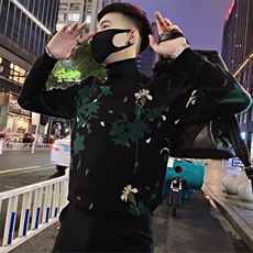 黑色