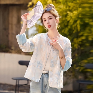 开春轻薄外套女2026夏新款超好看新中式国风小香风短款白色防晒衣图片