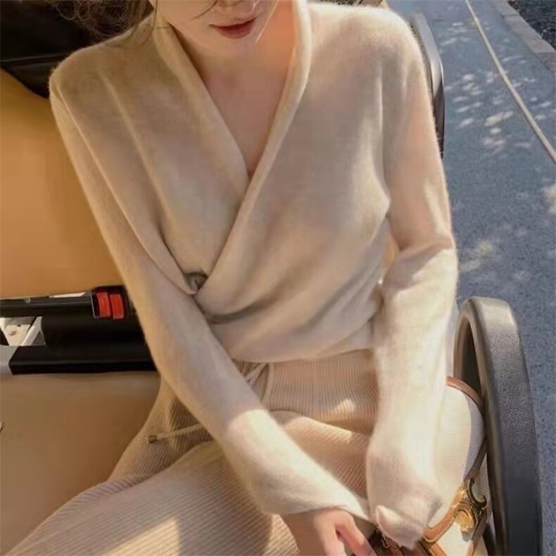 设计感小众V领打底衫女宽松套头针织毛衣高级感百搭,针织衫/毛衣,解氏羊绒