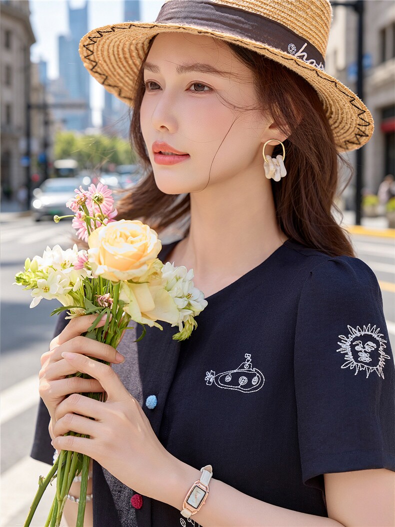 时尚休闲两件套裙女刺绣甜美风上衣百褶半裙套装女,女装套装/套裙,水衣源