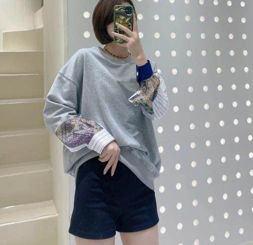 秋季新款大量上新拼接袖卫衣，女装卫衣/绒衫，韩索慧慧