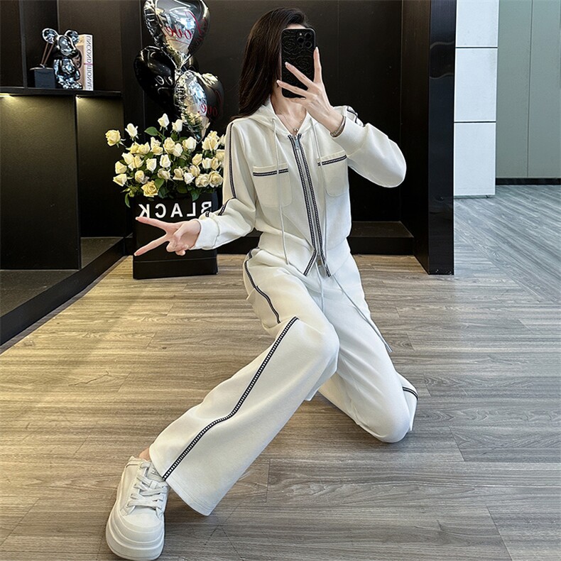 高端白色短款外套休闲运动长裤两件套,女装套装/套裙,江南
