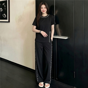 高级感时尚炸街阔腿裤套装女夏季新款洋气显瘦钉珠开叉上衣两件套图片 高级感时尚炸街阔腿裤套装女夏季新款洋气显瘦钉珠开叉上衣两件套图片