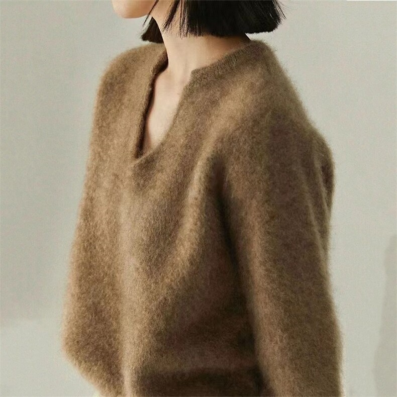 奶f软糯毛衣内搭v领针织衫女秋冬季加厚高级感慵懒上衣,针织衫/毛衣,半城羊绒