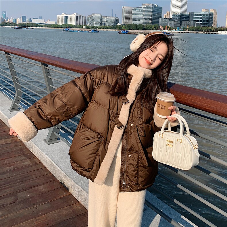 羊羔毛领美拉德短款羽绒服女冬季2025新款小个子高级流行设计小众,女装羽绒服,艾米莉亚