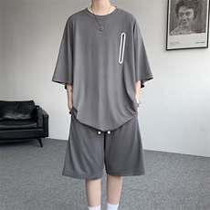 深灰色