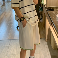 白色