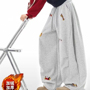 1506-1/QWK270/P51美式腊肠狗刺绣弯刀卫裤男女潮牌高街痞帅休闲图片