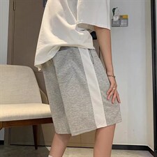 灰色