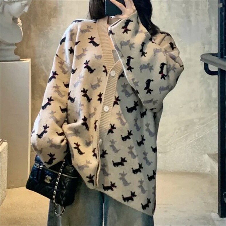 2025年秋季新款百搭女士加厚V领提花加厚保暖羊毛开衫,女装羊毛衫,新胜羊绒