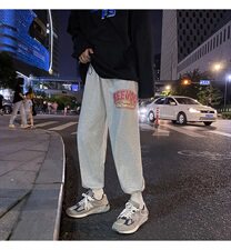 红色字母灰色