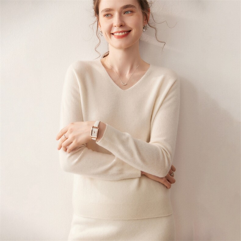 无缝软糯V领纯色山羊绒衫女气质百搭打底毛衣宽松羊毛衫秋冬新款，女装针织衫/毛衣，朵沐纯羊绒